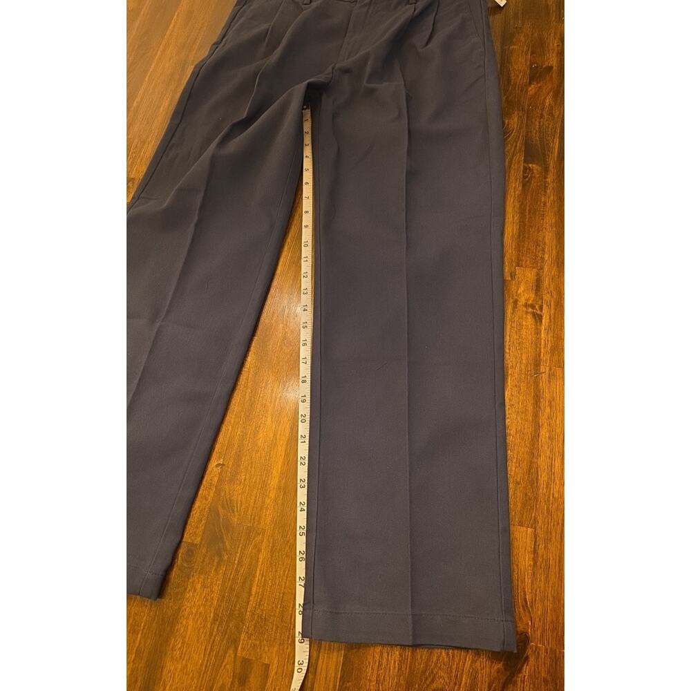 Amazon Essentials Men's Classic-Fit Casual Stretch Chino Pant, Navy, 33W x 30L - Picture 3 of 5